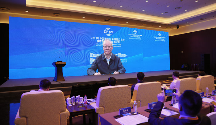 全国政协常委、全国政协提案委员会副主任、民建中央副主席 李世杰视频致辞.jpg